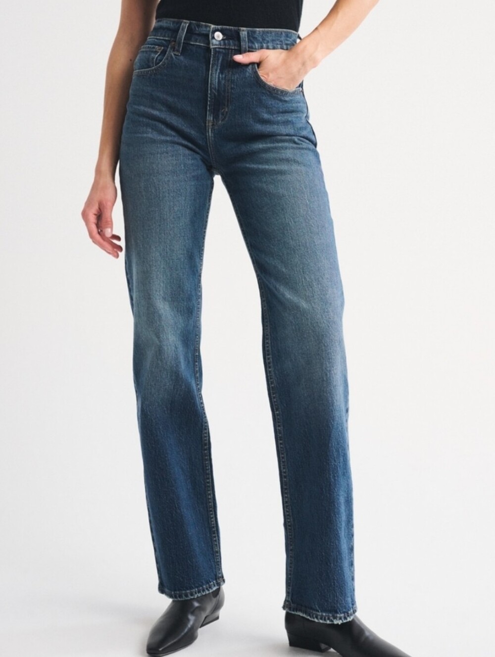 Abercrombie Curve Love High Rise 90s Relaxed Jeans Dark Wash
